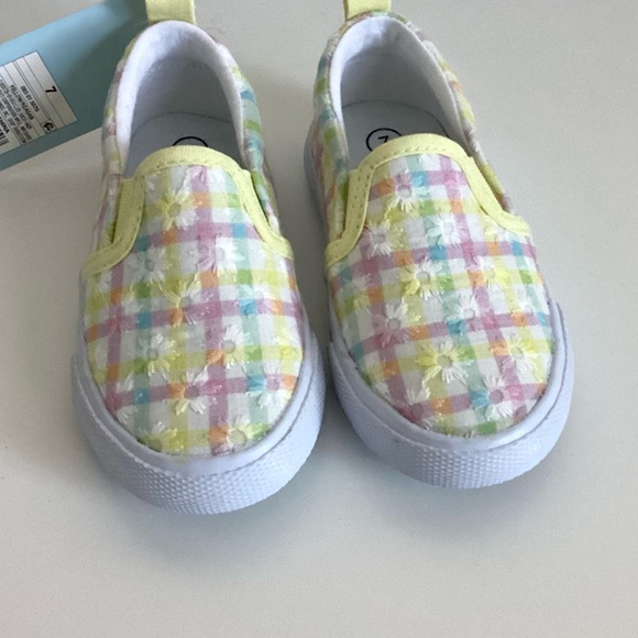 \Cat & Jack\ NWT Floral Plaid Keagan Slip Ons - Picture 5 of 10